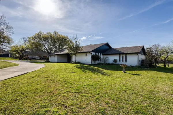 $1,049,000 | 7520 Hewitt Street, North Richland Hills, TX 76182