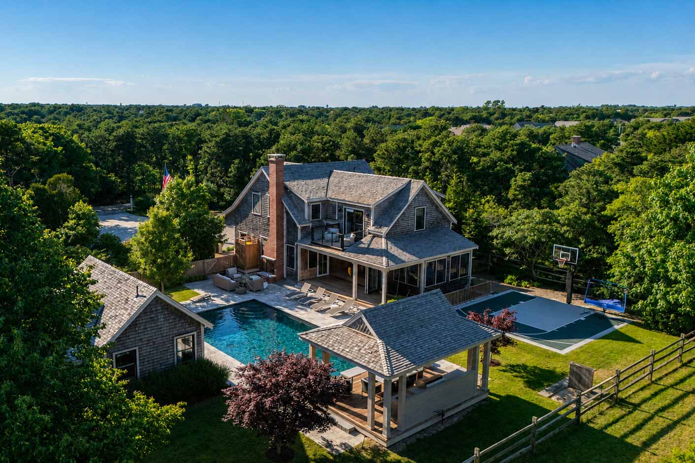 14 Field Avenue Nantucket, MA 02554 - Photo 3 of 42
