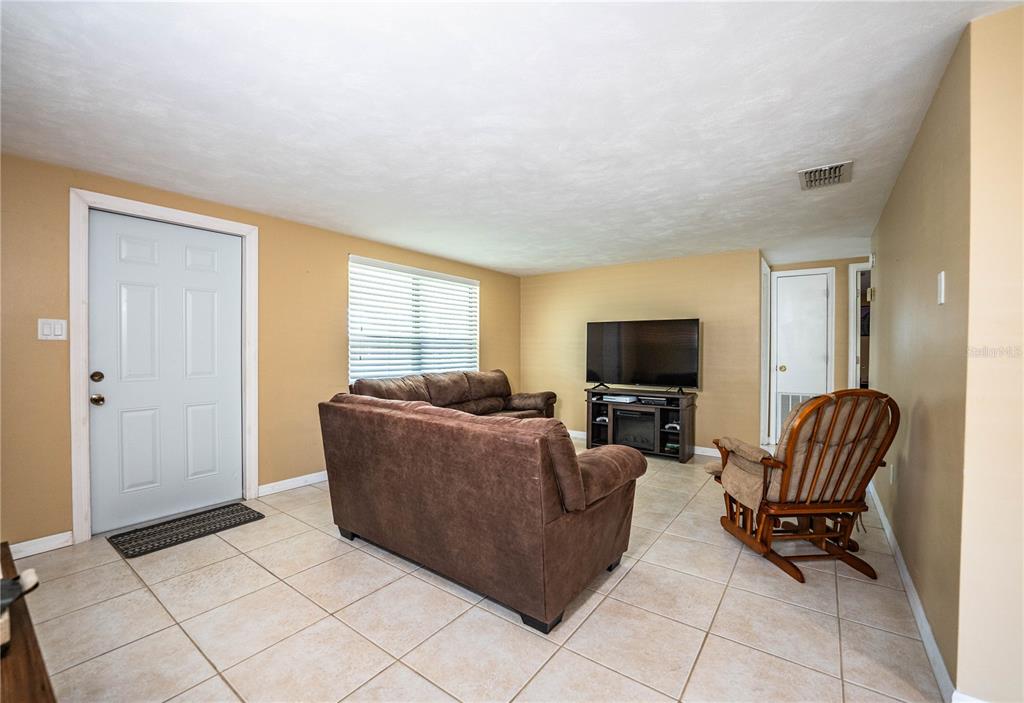 113 Pinehurst Road Sebring, FL 33870 - Photo 16 of 67 Gallery Image 16