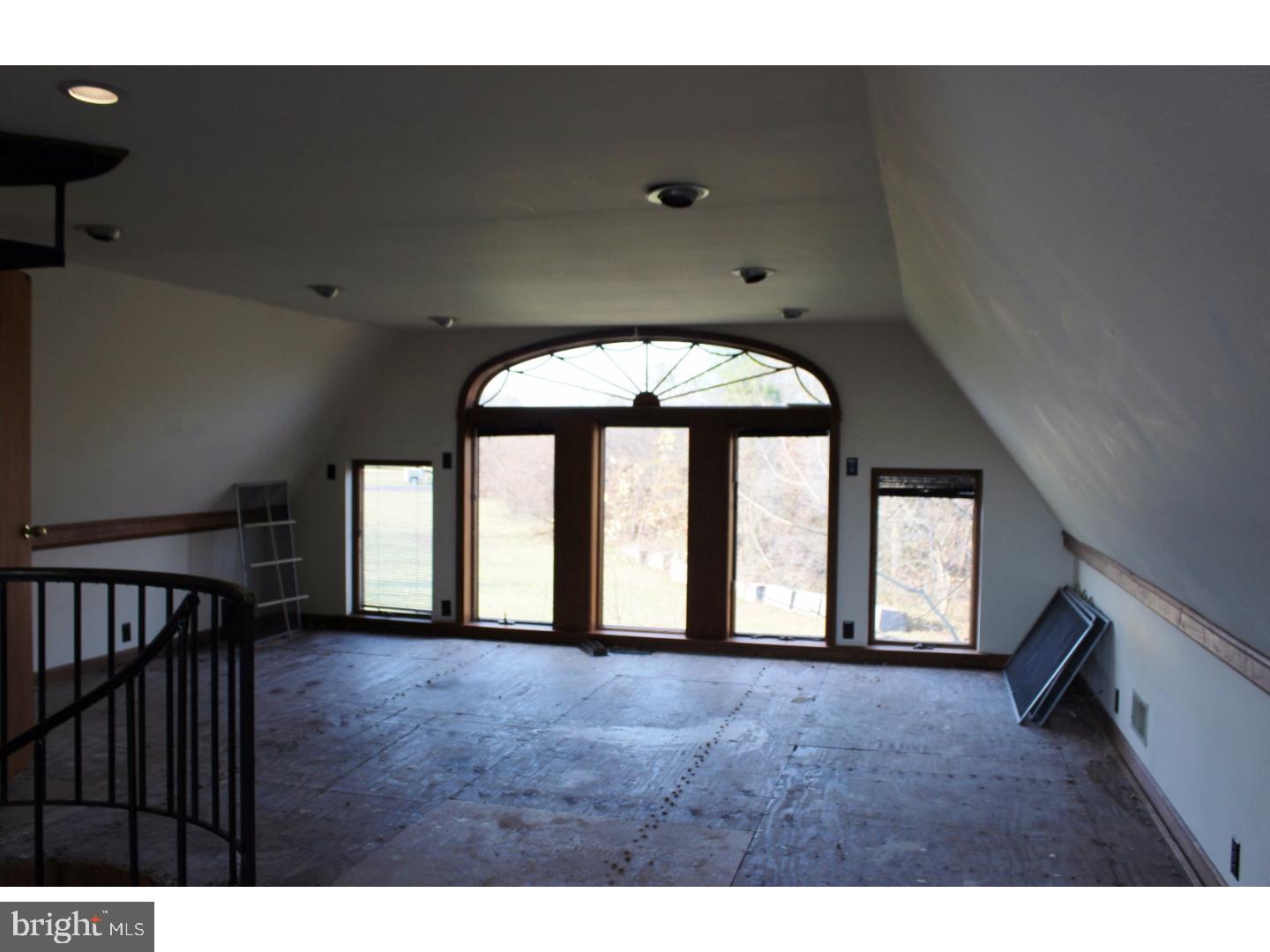 430 Store Road Harleysville, PA 19438 - Photo 14 of 22 Living Room