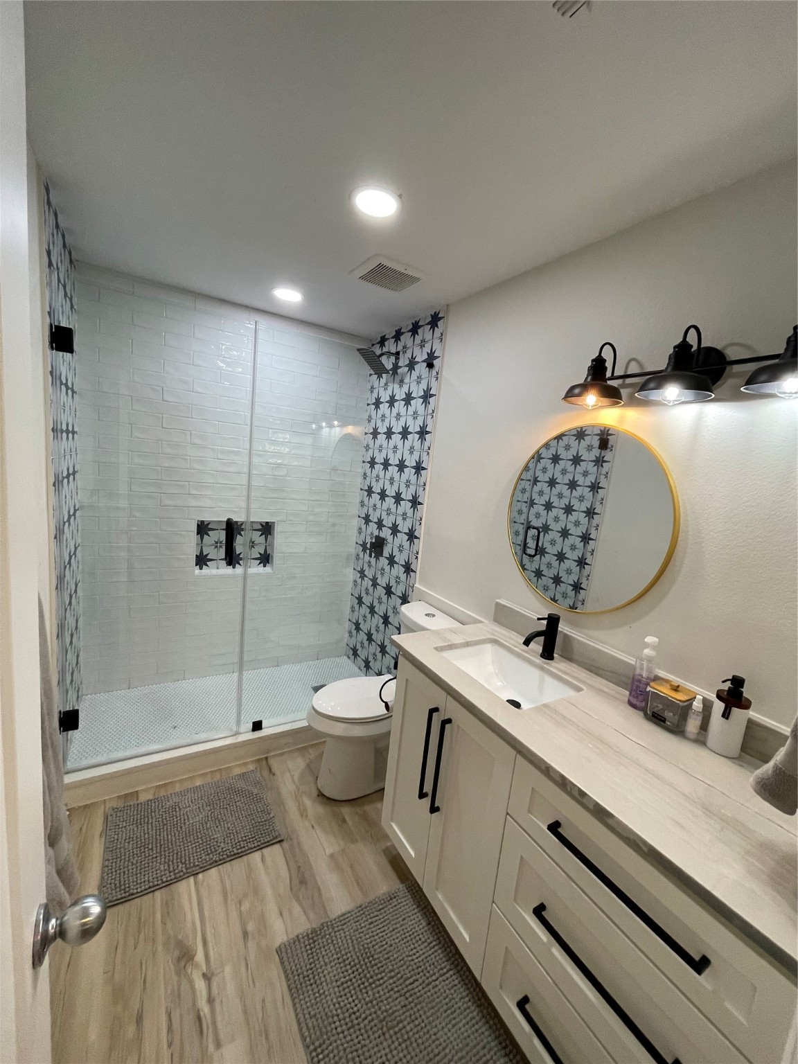 17122 Springfield Drive Conroe, TX 77302 - Photo 14 of 20 Master Bathroom