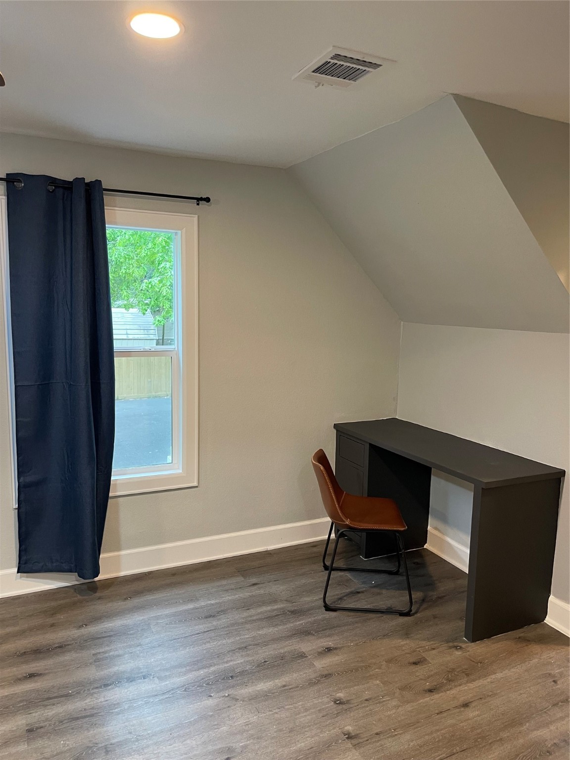 17122 Springfield Drive Conroe, TX 77302 - Photo 16 of 20 Guest Bedroom