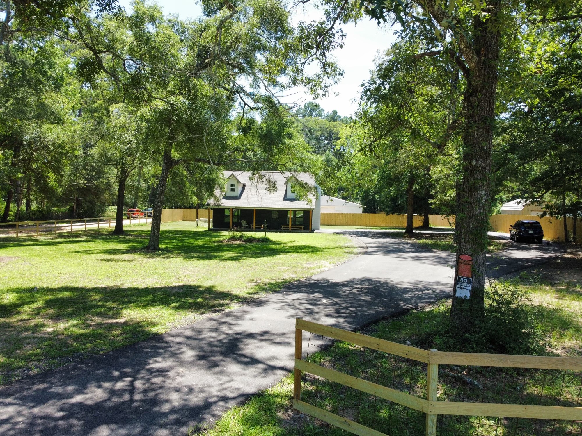 17122 Springfield Drive Conroe, TX 77302 - Photo 2 of 20 Front yard from the street