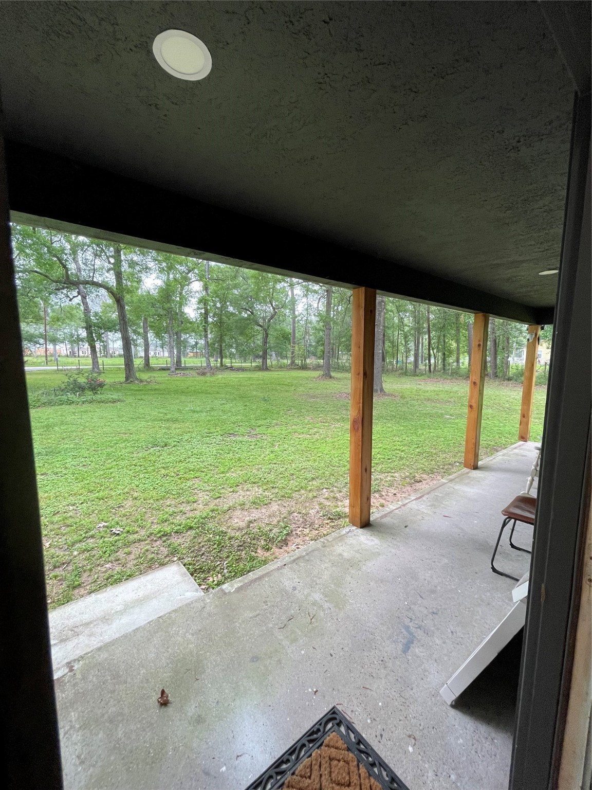 17122 Springfield Drive Conroe, TX 77302 - Photo 4 of 20 Front Porch
