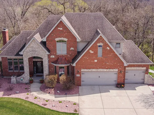 $699,500 | 21163 Wooded Cove Drive, Elwood, IL 60421