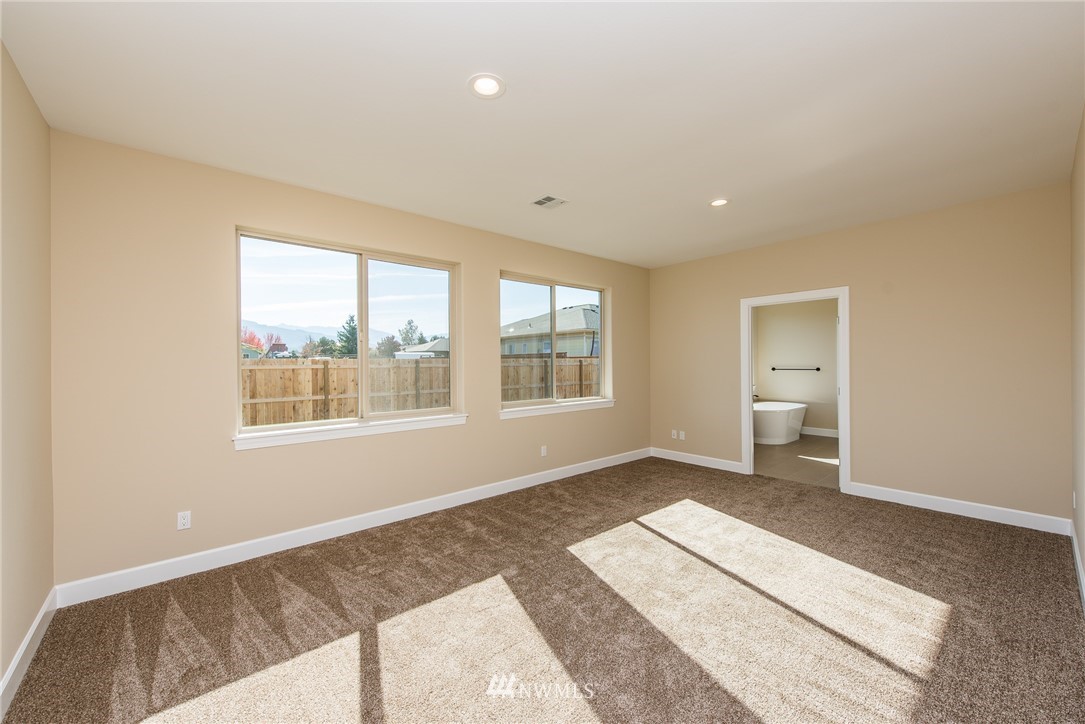 111 Royal Loop Sequim, WA 98382 - Photo 16 of 25 Gallery Image 16