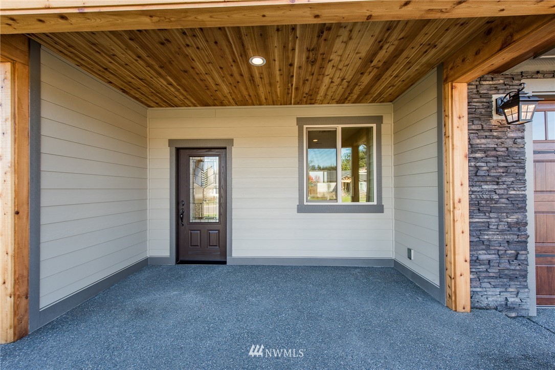 111 Royal Loop Sequim, WA 98382 - Photo 4 of 25 Gallery Image 4