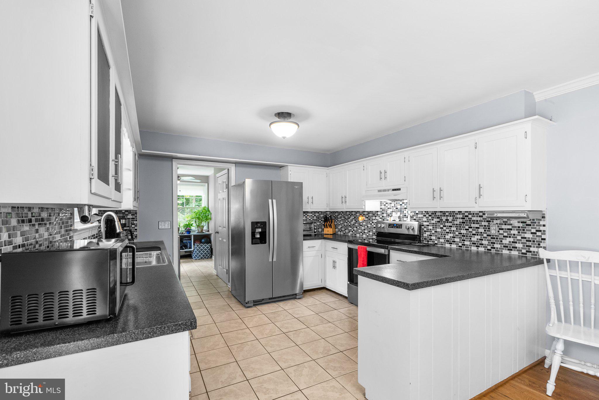 26811 Clarksburg Road Damascus, MD 20872 - Photo 11 of 46 Gallery Image 11