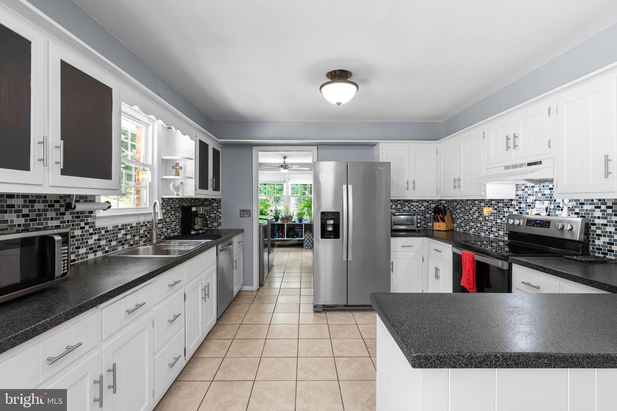 26811 Clarksburg Road Damascus, MD 20872 - Photo 12 of 46 Gallery Image 12
