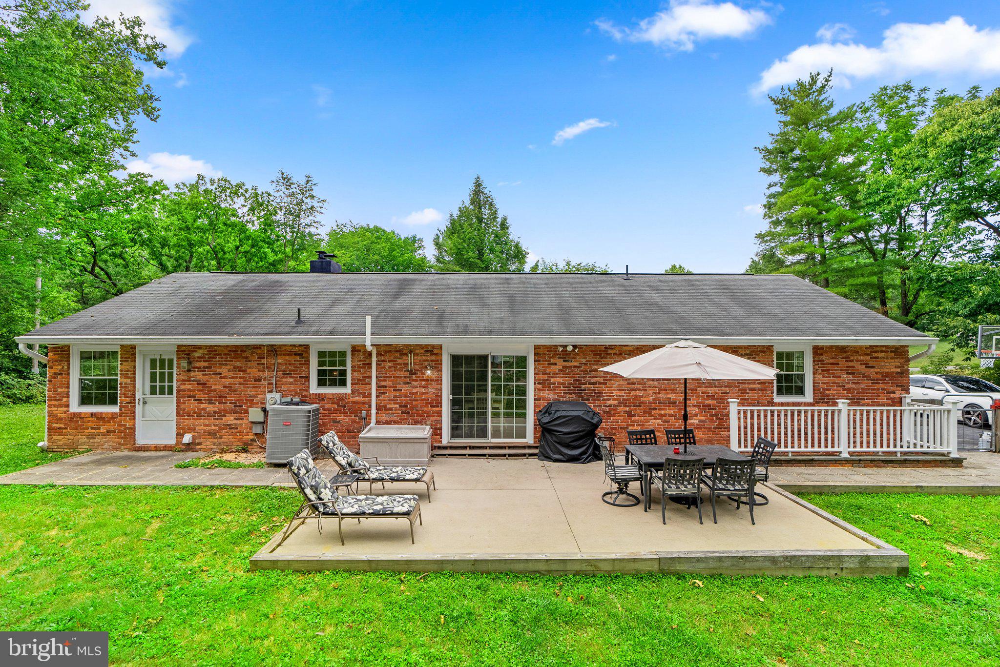 26811 Clarksburg Road Damascus, MD 20872 - Photo 36 of 46 Gallery Image 36