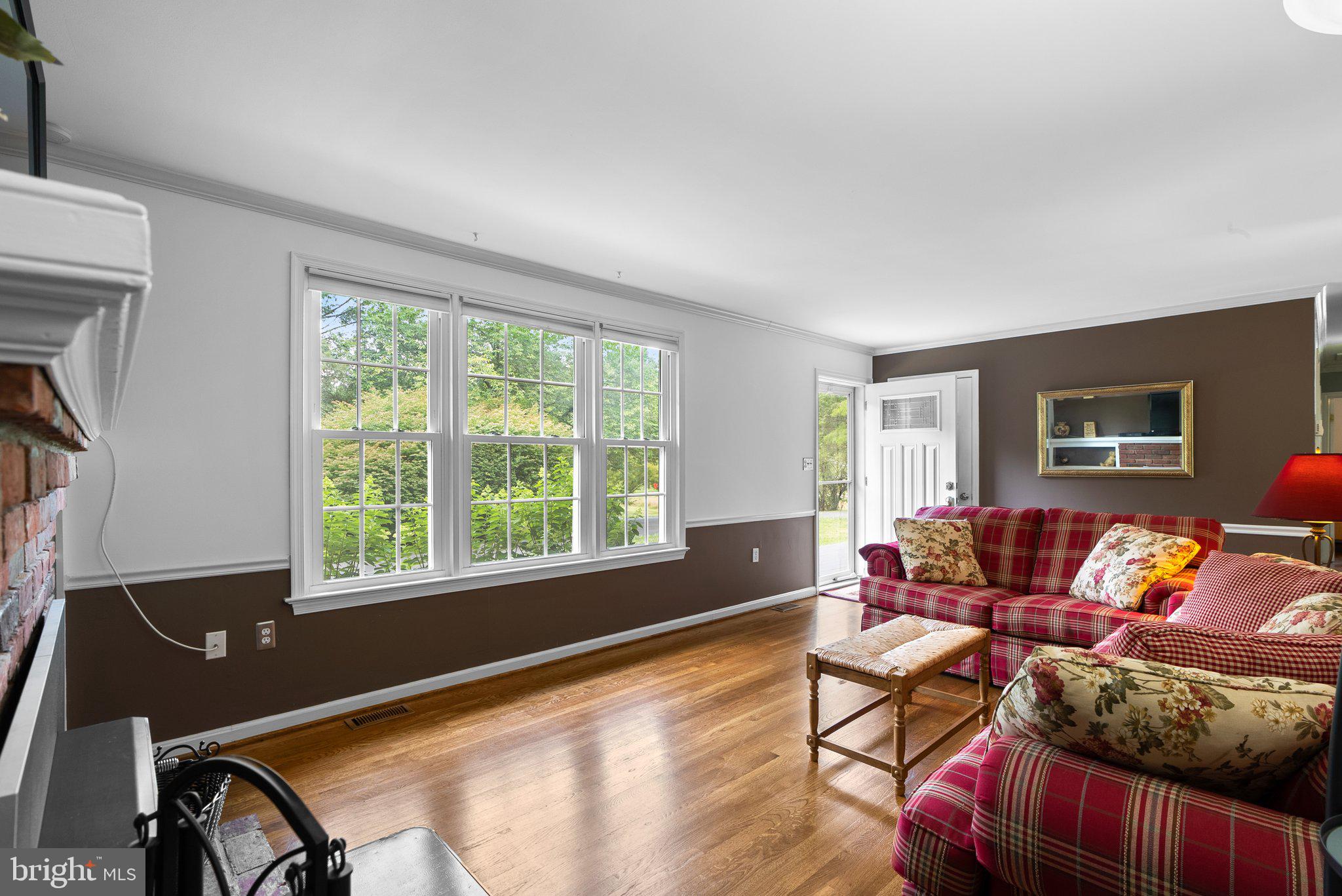 26811 Clarksburg Road Damascus, MD 20872 - Photo 6 of 46 Gallery Image 6