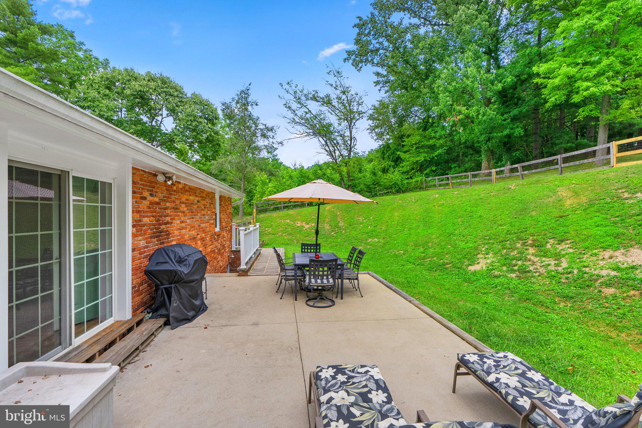 26811 Clarksburg Road Damascus, MD 20872 - Photo 9 of 46 Gallery Image 9
