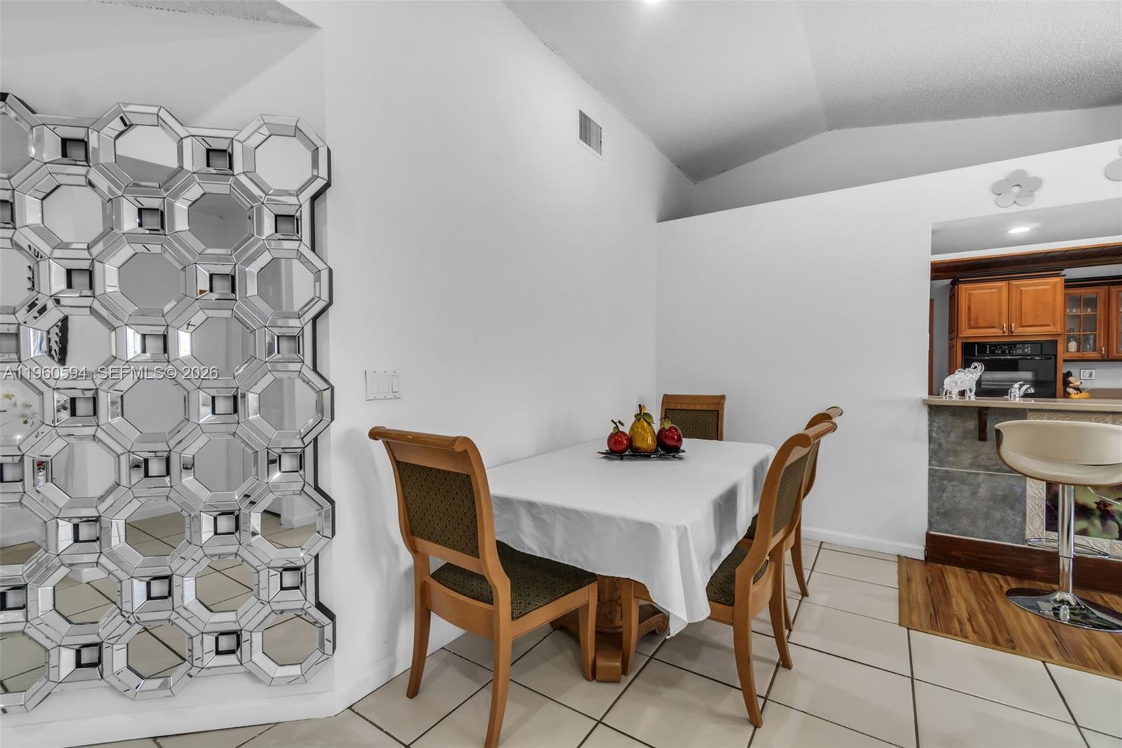 2590 Southeast 7th Place Homestead, FL 33033 - Photo 12 of 54