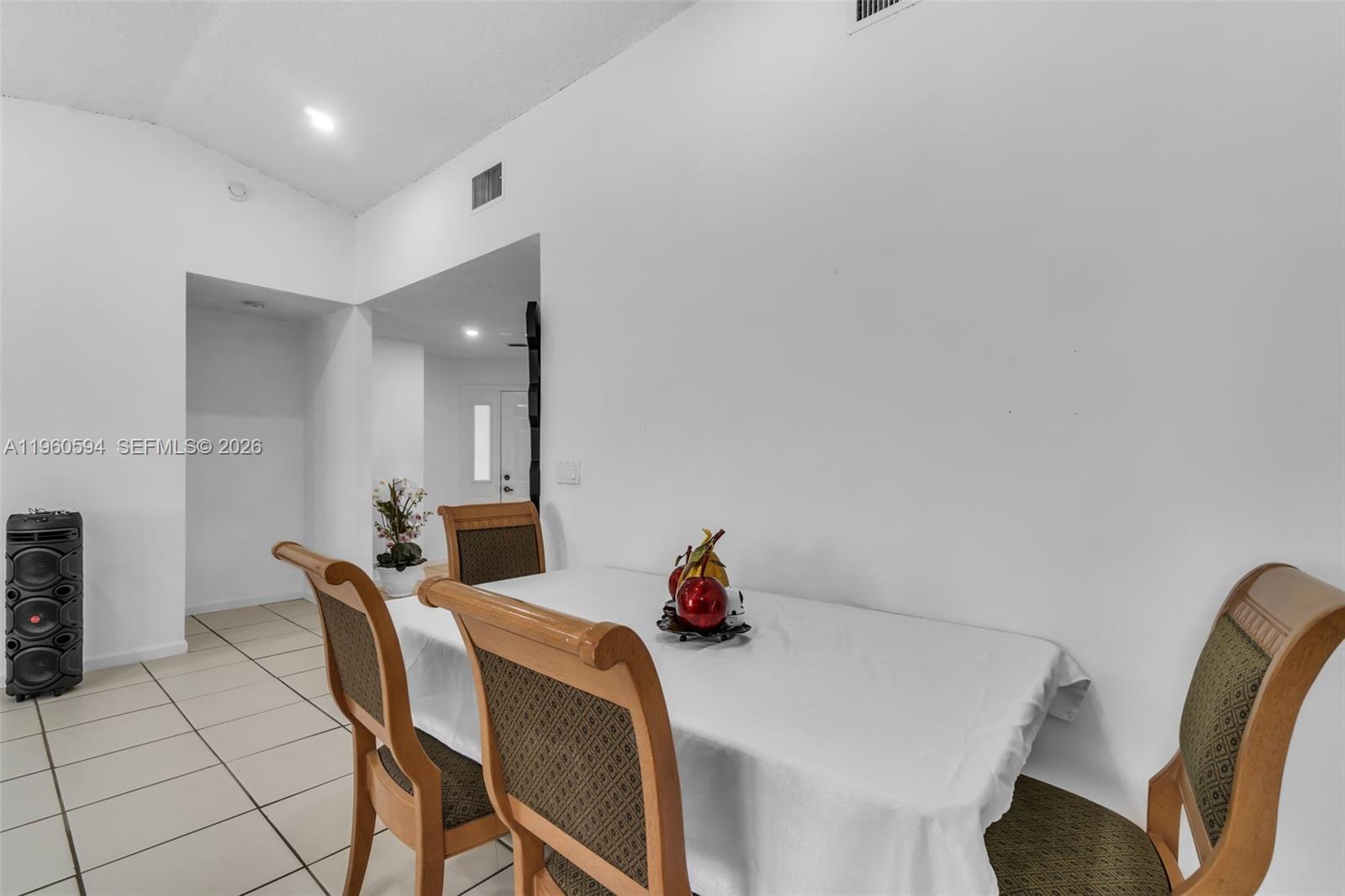 2590 Southeast 7th Place Homestead, FL 33033 - Photo 13 of 54