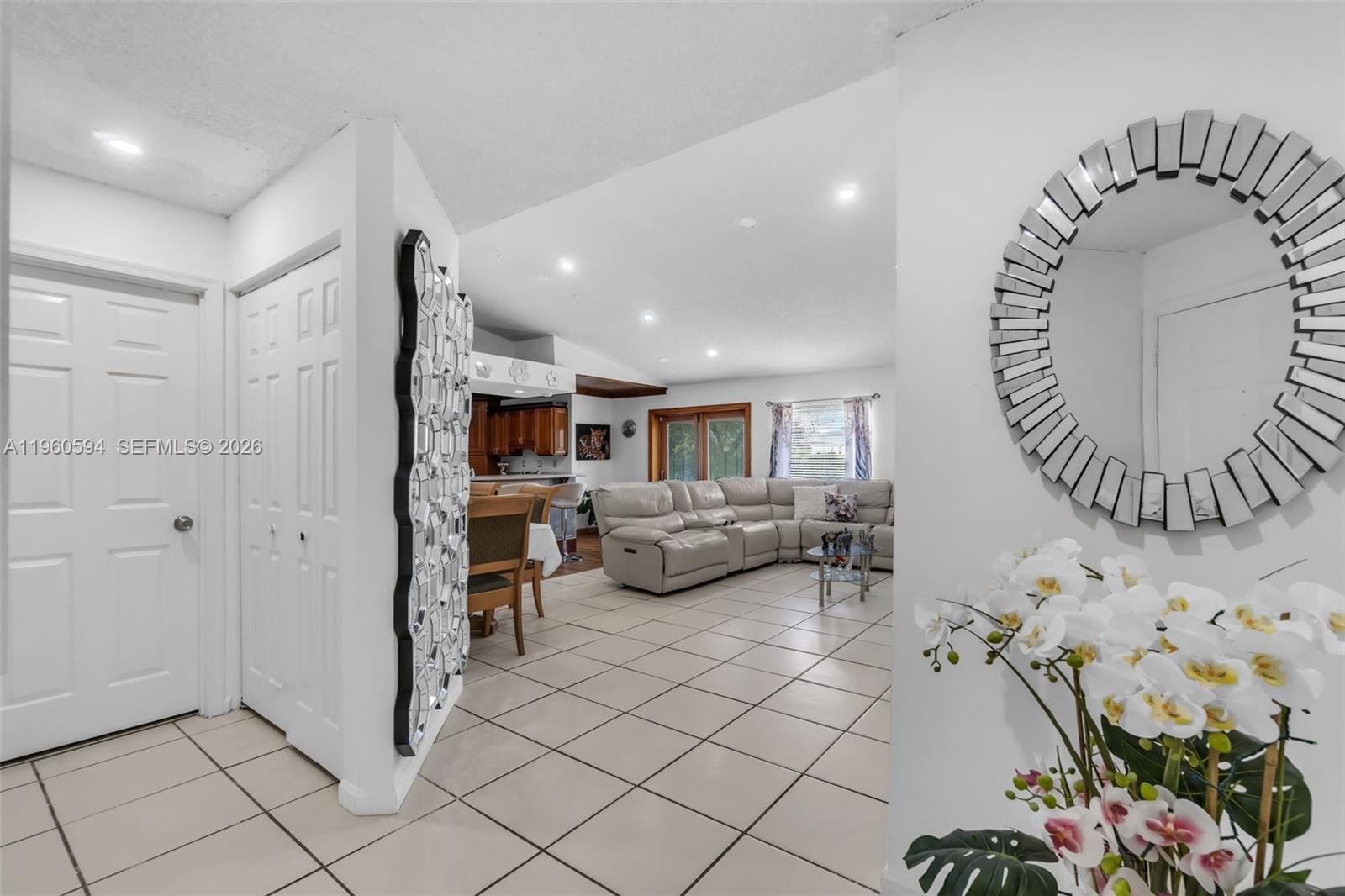 2590 Southeast 7th Place Homestead, FL 33033 - Photo 14 of 54