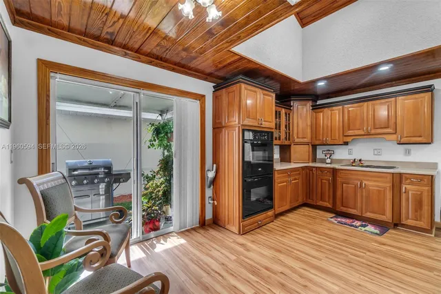 $385,000 | 2590 Southeast 7th Place, Homestead, FL 33033