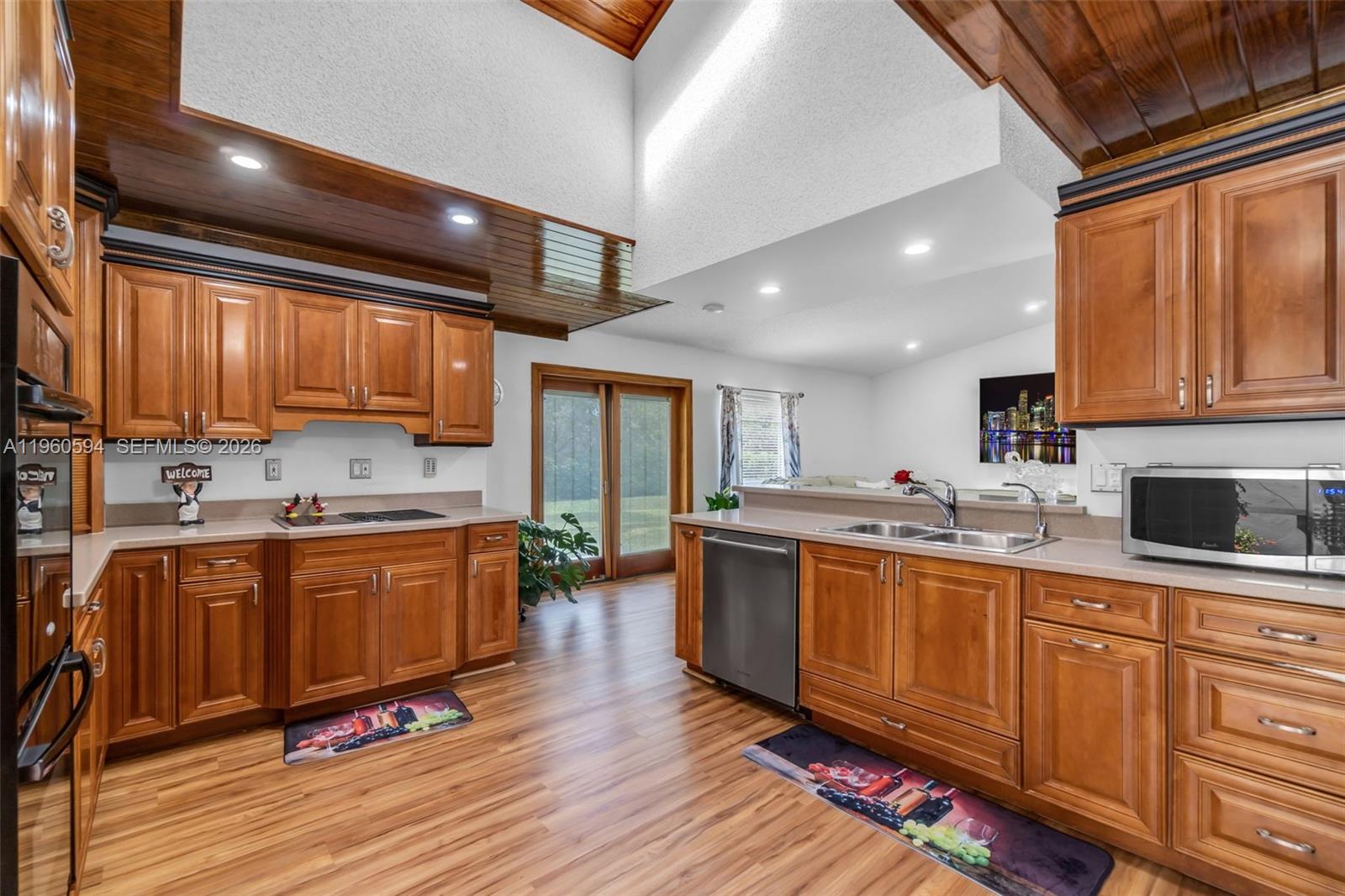 2590 Southeast 7th Place Homestead, FL 33033 - Photo 18 of 54