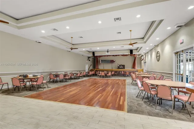 $385,000 | 2590 Southeast 7th Place, Homestead, FL 33033