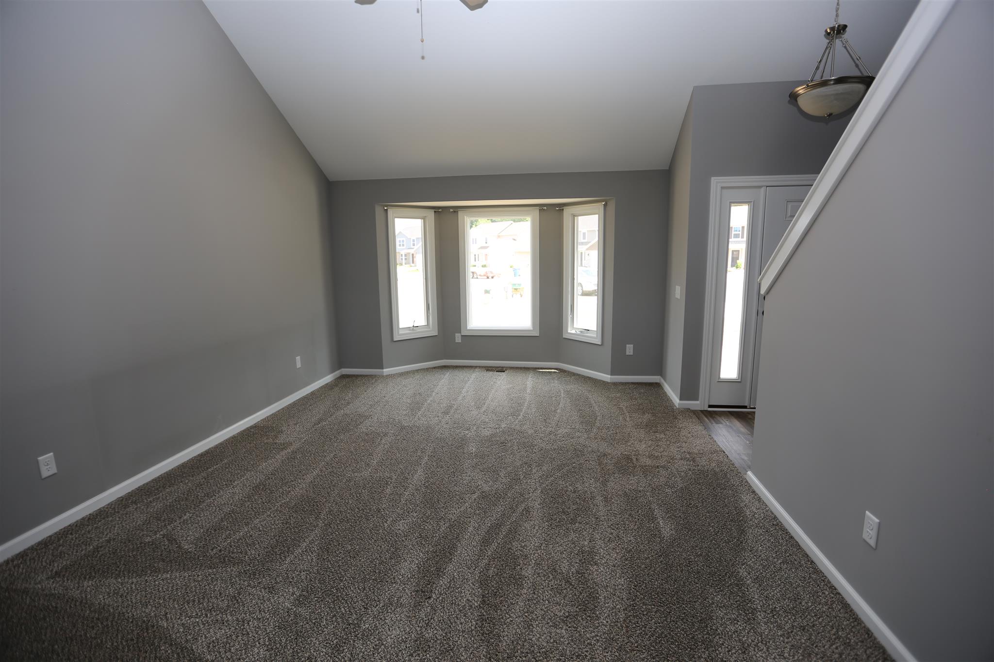 2294 Rittenhouse Place Huntertown, IN 46748 - Photo 3 of 18