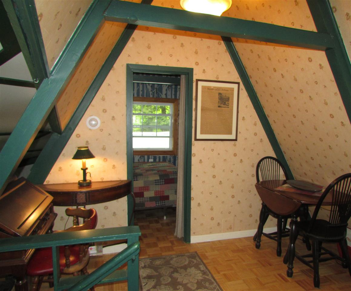 39 Smith Road Wilmington, VT 05363 - Photo 3 of 14