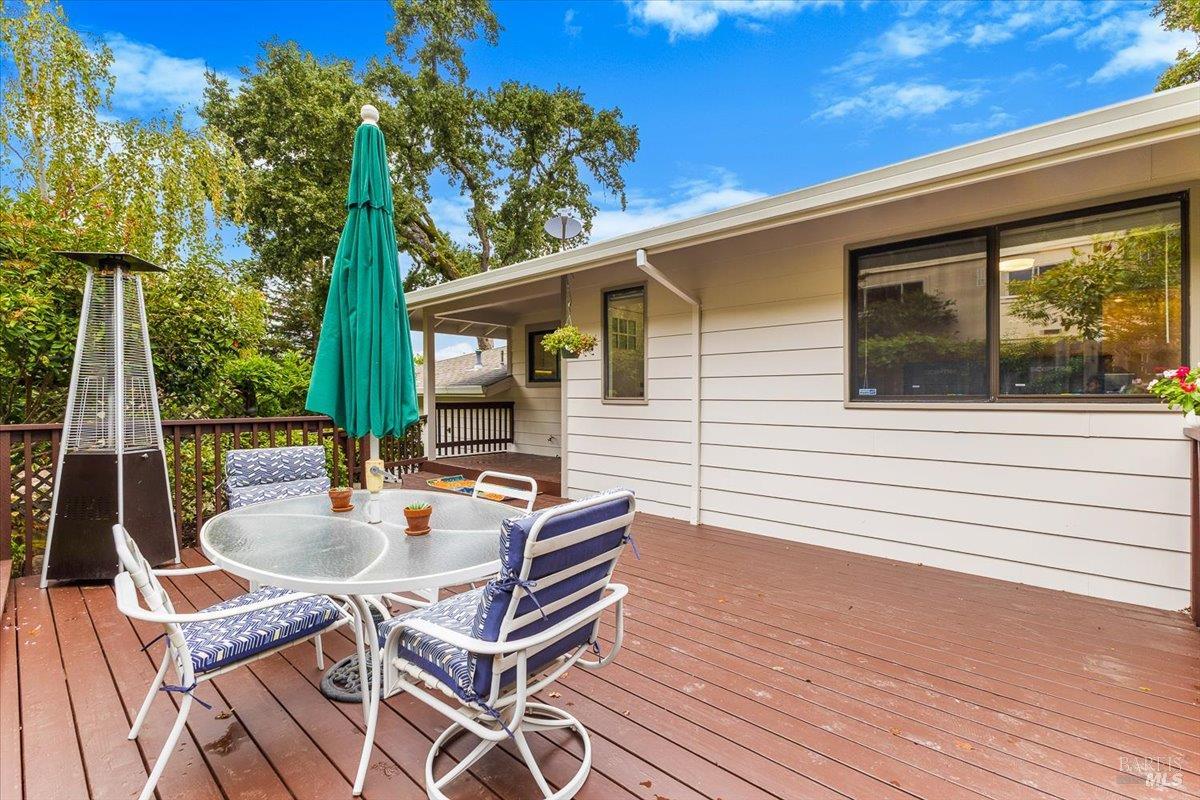 6850 Oakmont Drive Santa Rosa, CA 95409 - Photo 38 of 49