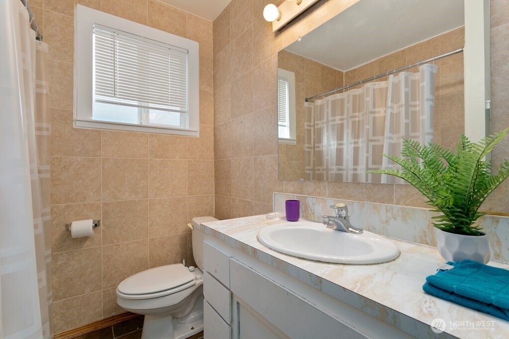 6113 Rockefeller Avenue Everett, WA 98203 - Photo 13 of 32