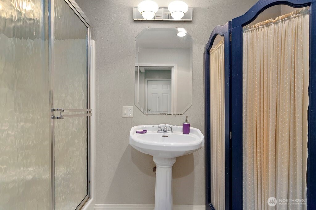 6113 Rockefeller Avenue Everett, WA 98203 - Photo 24 of 32