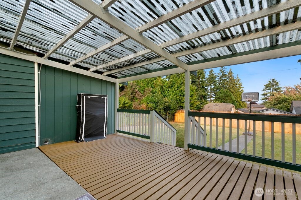 6113 Rockefeller Avenue Everett, WA 98203 - Photo 28 of 32