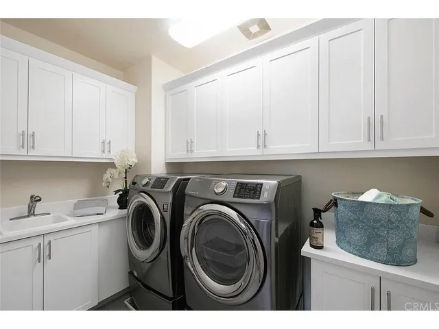 $2,588,800 | 217 Compass, Irvine, CA 92618