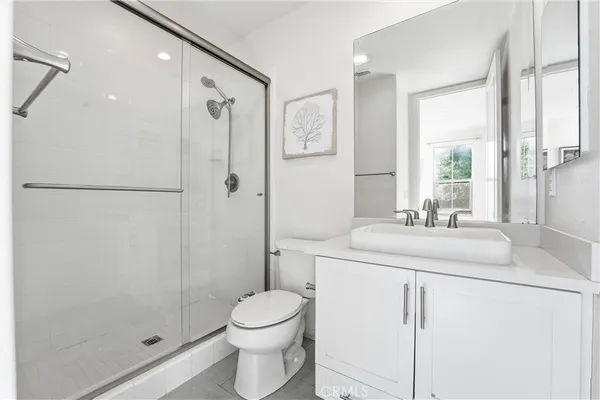 $2,588,800 | 217 Compass, Irvine, CA 92618