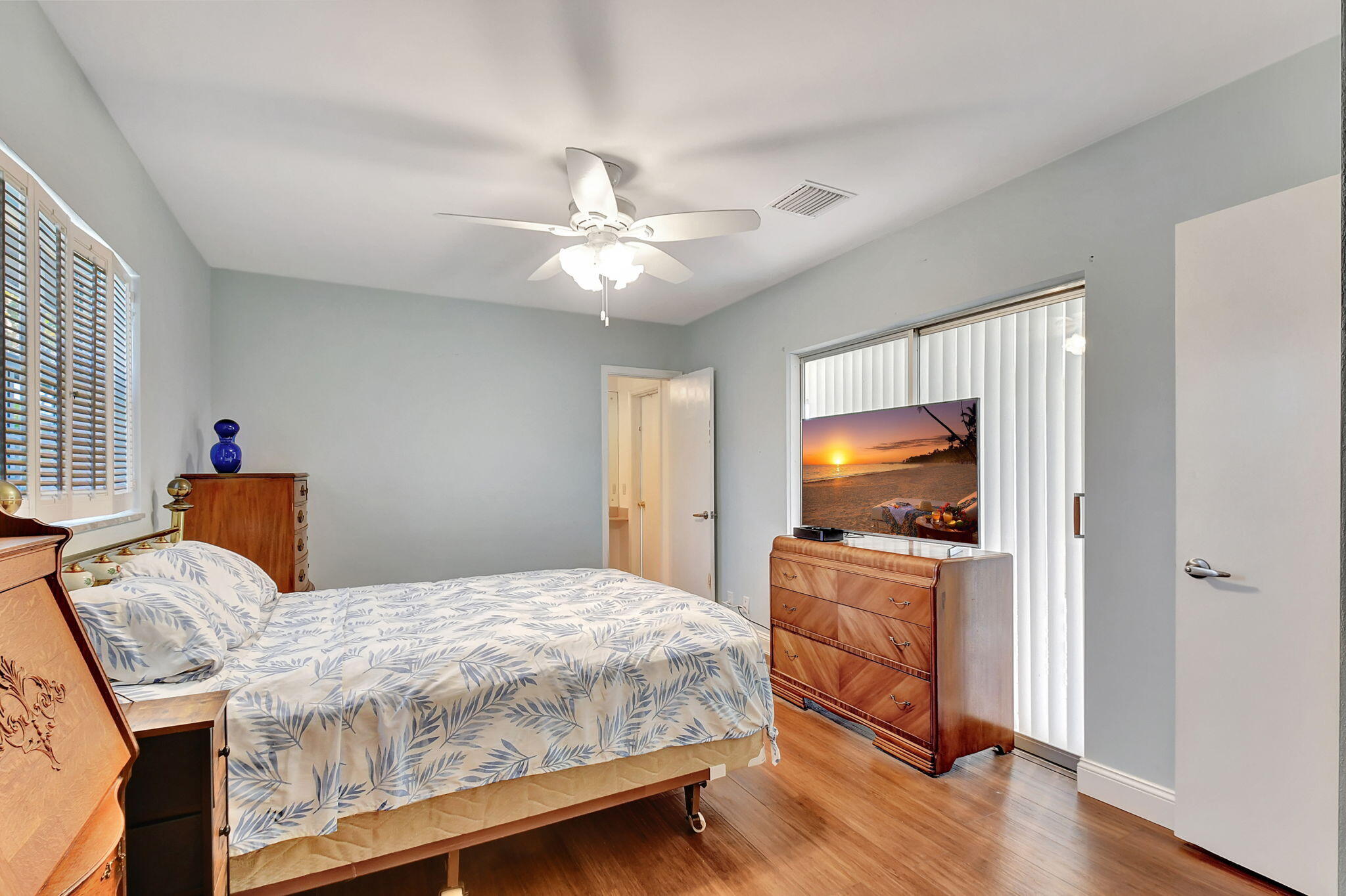 900 Southwest 3rd Street Boca Raton, FL 33486 - Photo 8 of 20 Primary Bedroom