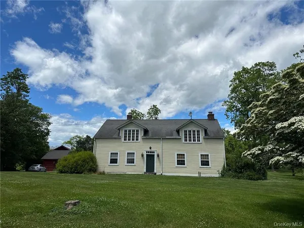 $799,000 | 477 Canoe Hill Road, Millbrook, NY 12545