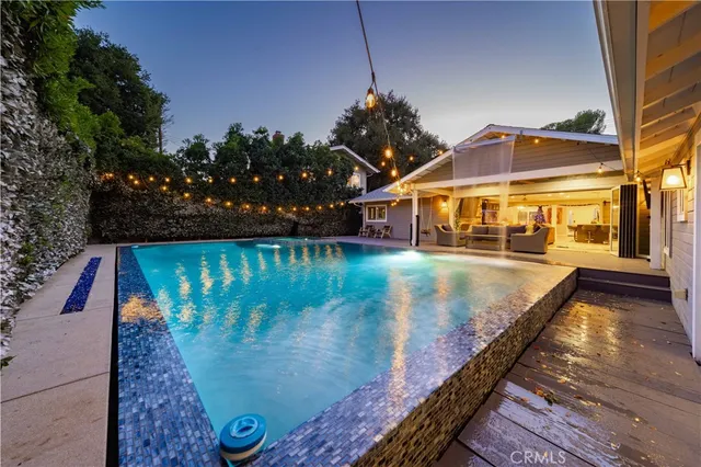 $1,600,000 | 24344 Valley Newhall Ca, Newhall, CA 91321