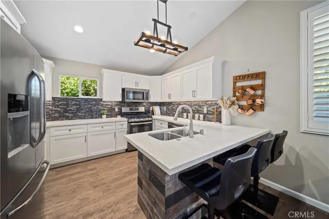 $1,600,000 | 24344 Valley Newhall Ca, Newhall, CA 91321