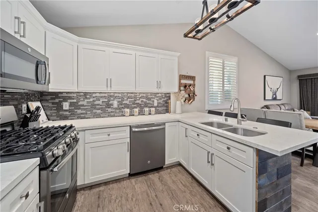 $1,600,000 | 24344 Valley Newhall Ca, Newhall, CA 91321