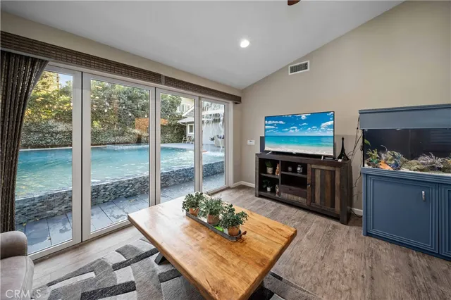 $1,600,000 | 24344 Valley Newhall Ca, Newhall, CA 91321