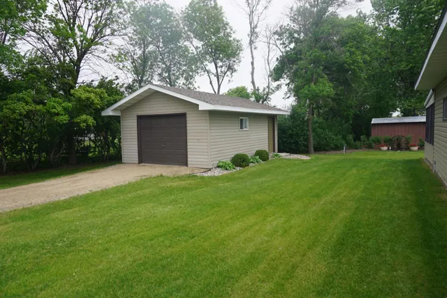 $279,900 | 2088 360th Street, Breckenridge, MN 56520
