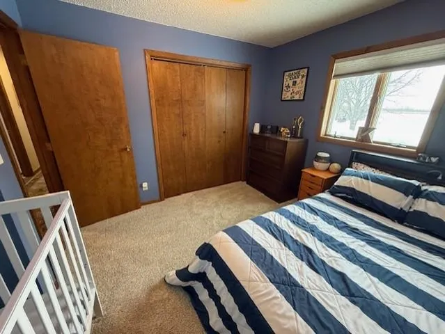 $279,900 | 2088 360th Street, Breckenridge, MN 56520