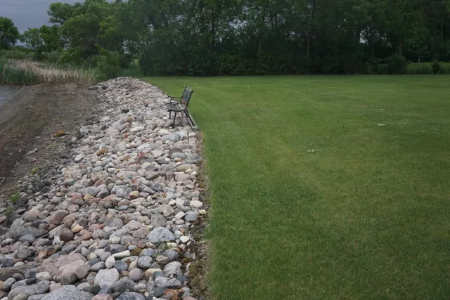 $279,900 | 2088 360th Street, Breckenridge, MN 56520