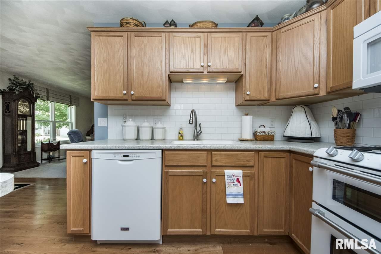 116 Comfort Washington, IL 61571 - Photo 8 of 28 Gallery Image 8