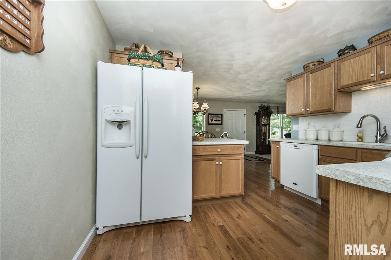 116 Comfort Washington, IL 61571 - Photo 9 of 28 Gallery Image 9