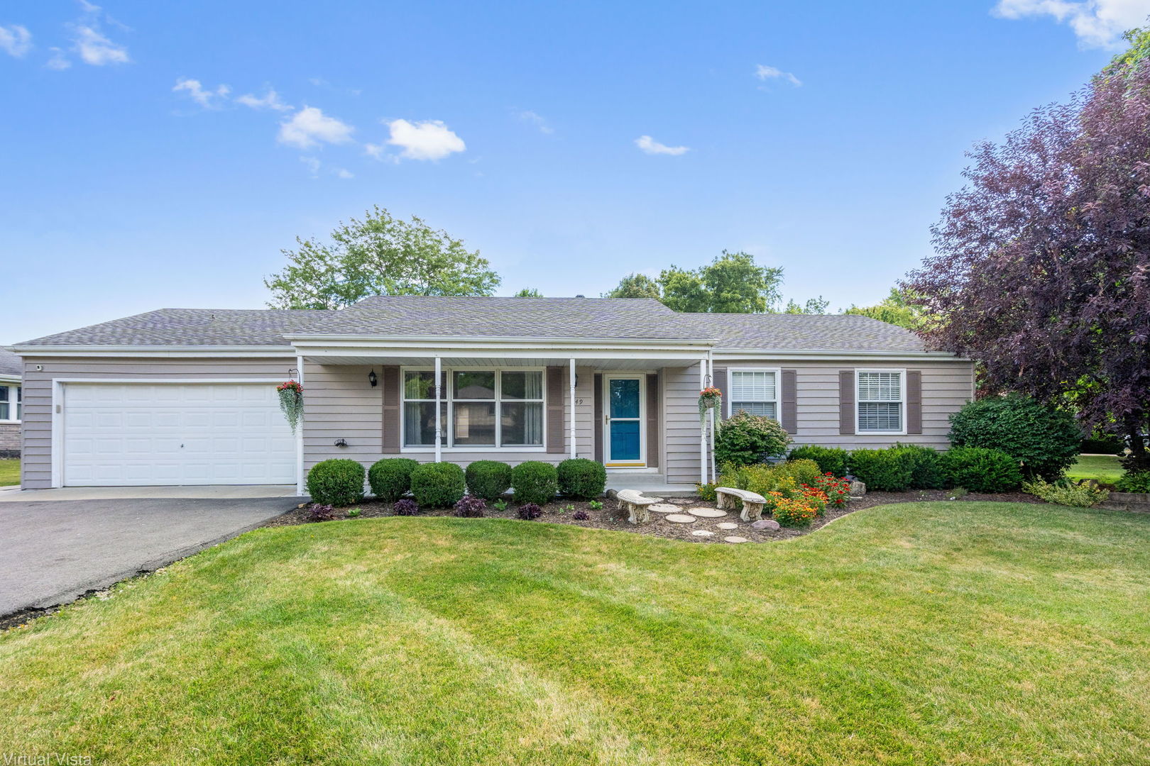 449 Ohio Road Frankfort, IL 60423 - Photo 1 of 25 a front view of house with yard and green space