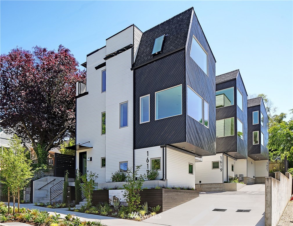 1617 North 48th Street Seattle, WA 98103 - Photo 2 of 20 Gallery Image 2