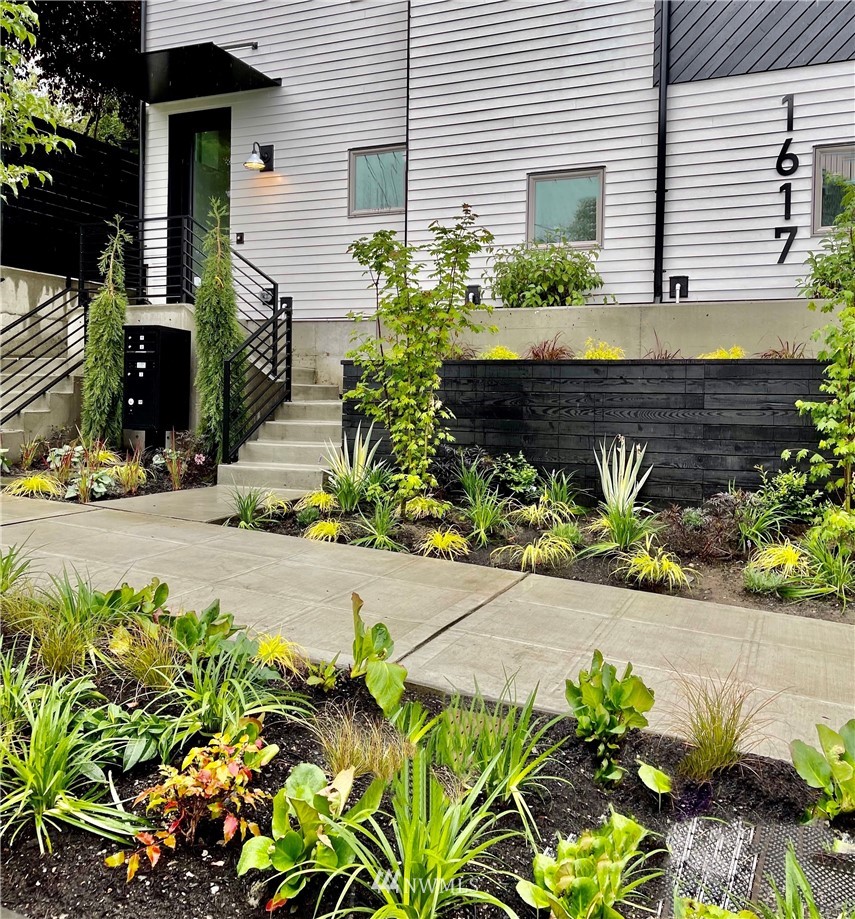 1617 North 48th Street Seattle, WA 98103 - Photo 18 of 20 Gallery Image 18
