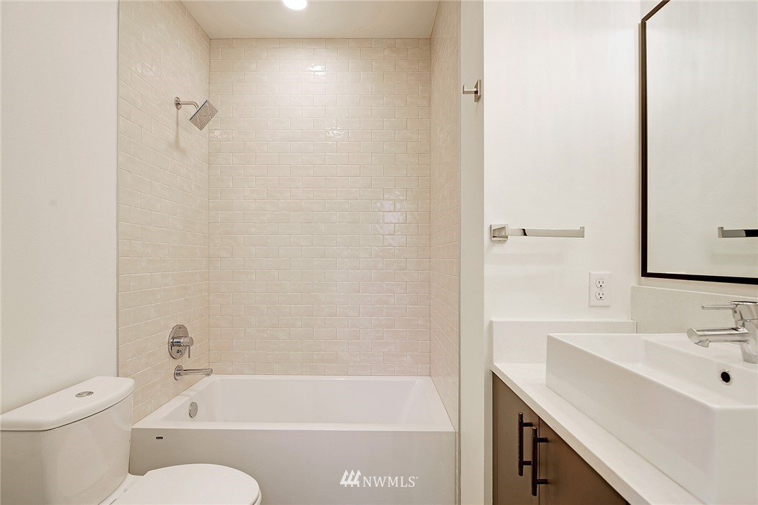 1617 North 48th Street Seattle, WA 98103 - Photo 10 of 20 Gallery Image 10