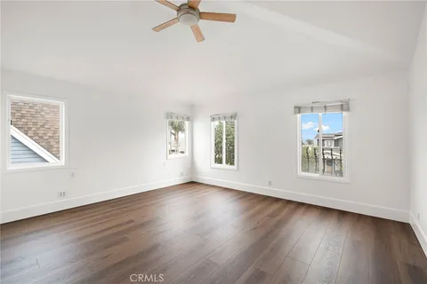 $5,700 | 377 Roycroft Avenue, Long Beach, CA 90814