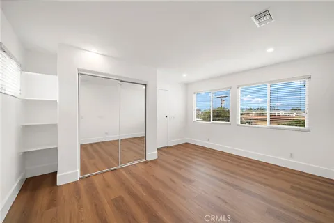 $5,700 | 377 Roycroft Avenue, Long Beach, CA 90814