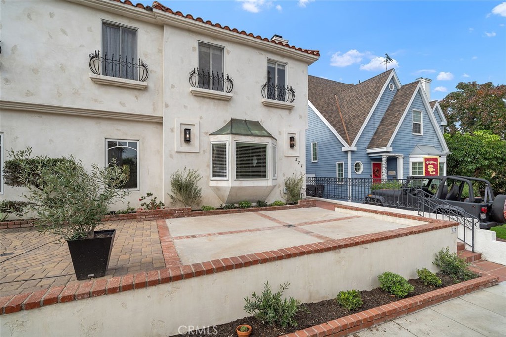 377 Roycroft Avenue Long Beach, CA 90814 - Photo 32 of 35 Exterior