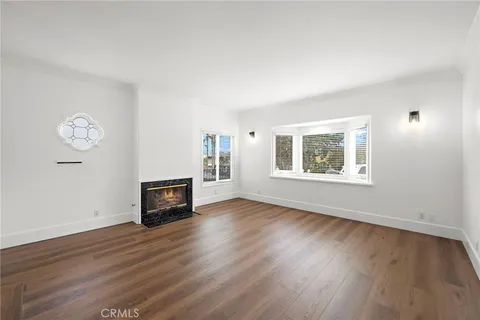 $5,700 | 377 Roycroft Avenue, Long Beach, CA 90814