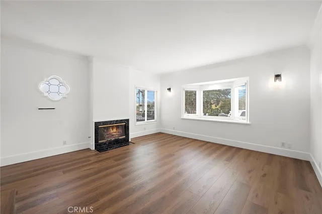 $5,700 | 377 Roycroft Avenue, Long Beach, CA 90814